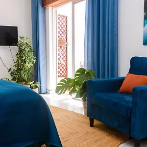  Apartment Hillside With Sea View & Fibre Internet